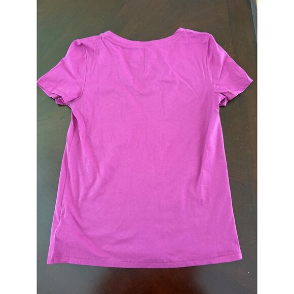 GAP NWT Classic Magenta V-Neck Short Sleeve Tee in Size Small Tall Length - Picture 5 of 8